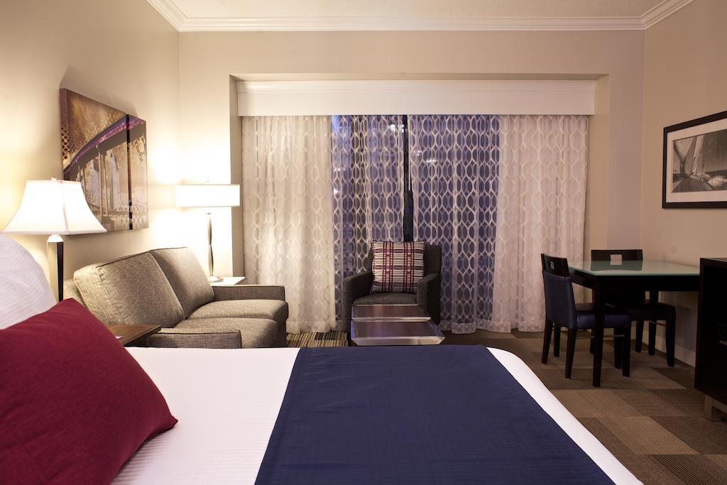 Club Wyndham Harbour Lights Hotel San Diego Room photo